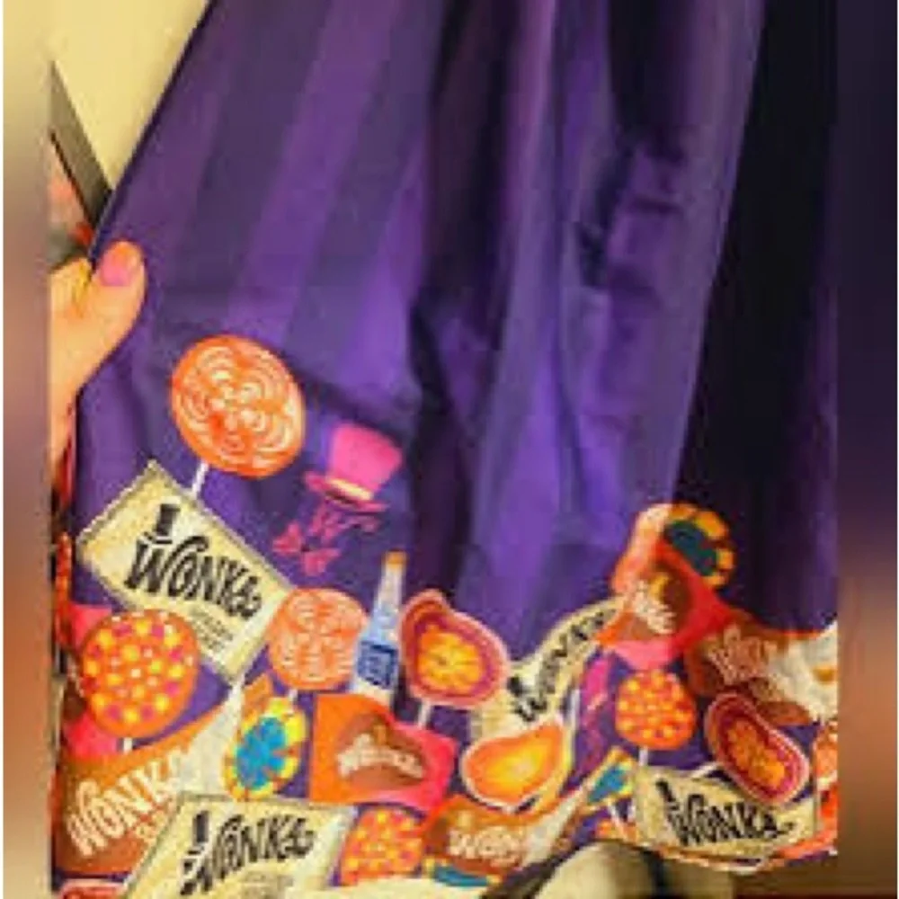 Willy Wonka x Unique Vintage Wonka Chocolate Border Gellar Swing Skirt - M/6-8 - Picture 3 of 7